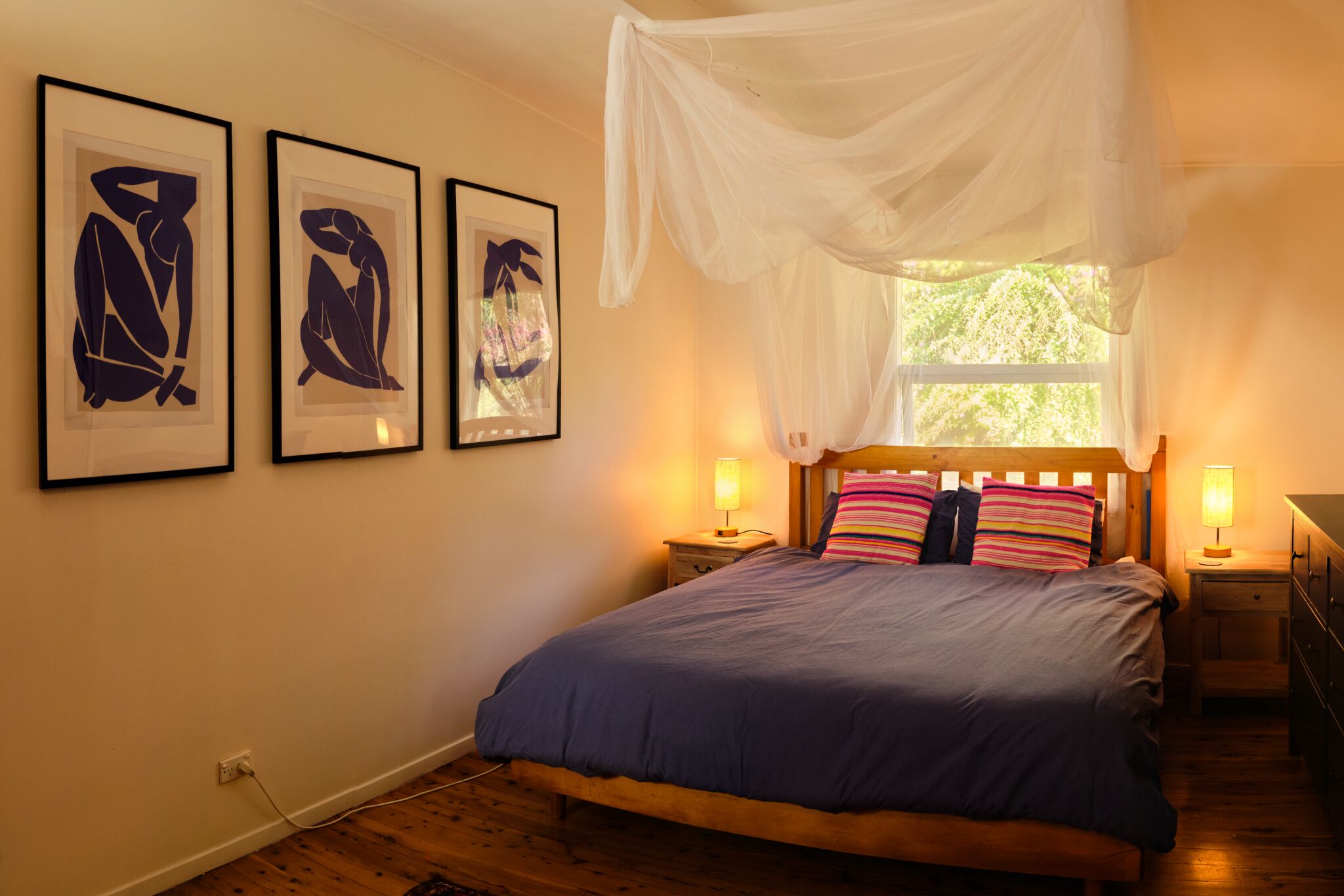 2 bedrooms, desk, iron/ironing board, travel cot