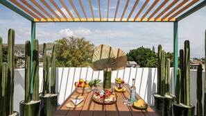 Villa | 8 bedrooms, Internet