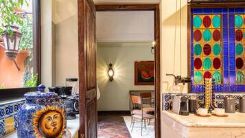 Villa | 4 bedrooms, Internet