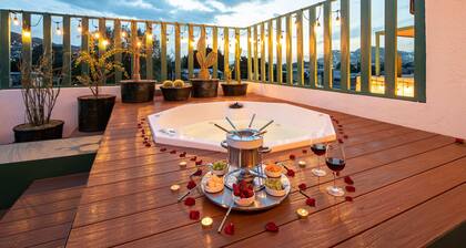 Rooftop Hot Tub 3 Levels 5bedroom in Villa Noria