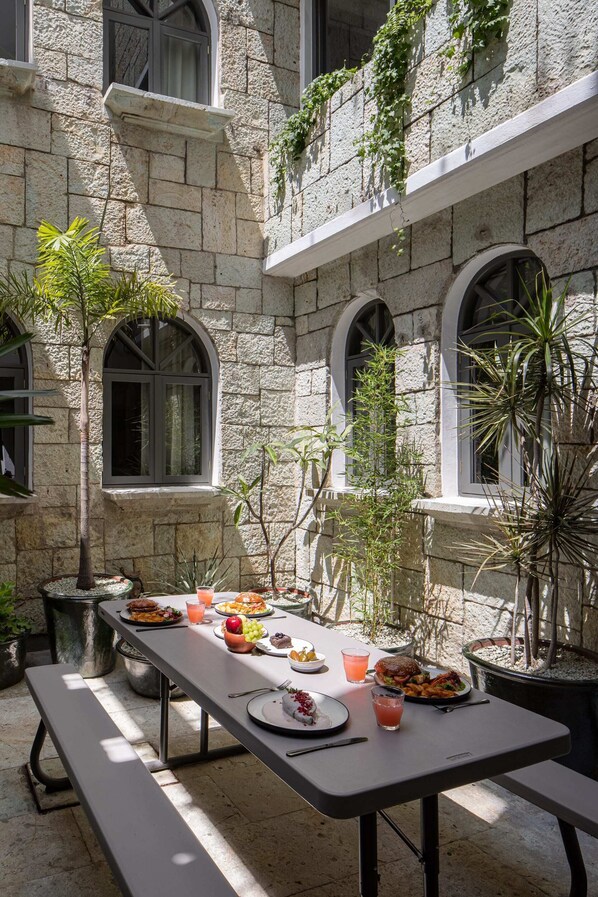 Villa, Accessible | 3 bedrooms, Internet