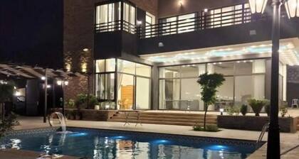 Private villa on 4000m 5 star farm 2 bedroom