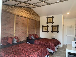 Design Single Room | Free WiFi - Alexander Hotel (Cedaredge)