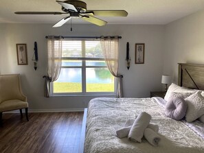 Room - Villa Tranquility on a Lake! (Bradenton)