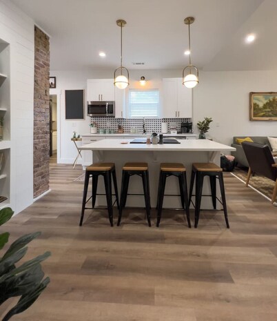 Charming Historic Home | Walk to Northshore