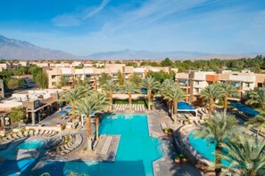 A heated pool - Marriott's Shadow Ridge I (Palm Desert)