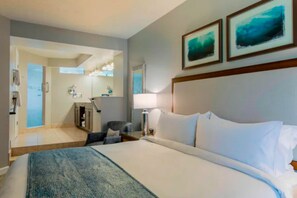 2 chambres, bureau, fer et planche à repasser, lit parapluie