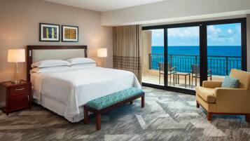 1 chambre, bureau, fer et planche à repasser, lit parapluie