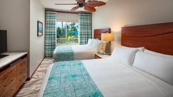 1 sovrum, skrivbord, strykjärn/strykbräda och resesäng