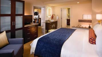 3 bedrooms, desk, iron/ironing board, travel cot