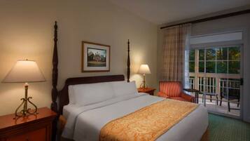 2 slaapkamers, een bureau, een strijkplank/strijkijzer, reisbedje