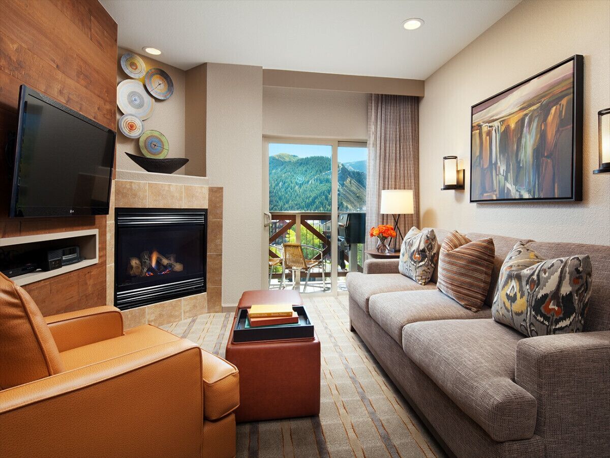 Smart TV, fireplace, video games, DVD player