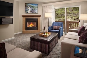 Smart TV, fireplace, video games, DVD player - Marriott's StreamSide - Birch, Douglas & Evergreen (Studio) (Vail)