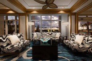 المنشأة من الداخل