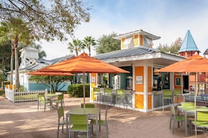 تناول الطعام بالخارج