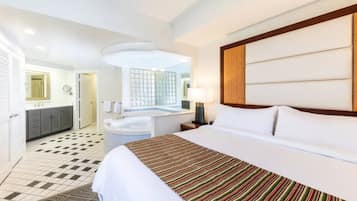 3 habitaciones, escritorio, tabla de planchar con plancha y wifi gratis