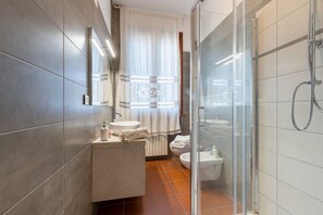 Een douche, een bidet