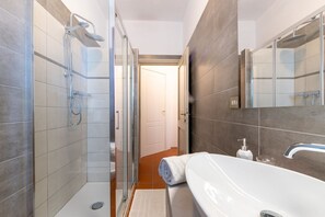 Een douche, een bidet