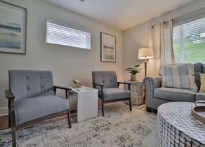 Smart TV - Corner Lot Charmer | Prime North Chatt (right unit) (Chattanooga)