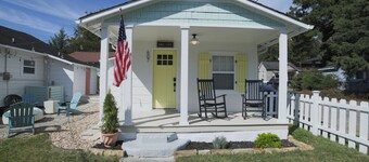 Cozy Historic Cottage | Walk to Northshore