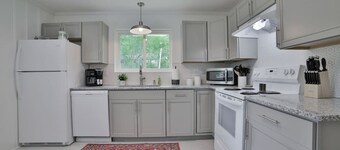 Live Like a Local | North Chattanooga Stay (left unit)