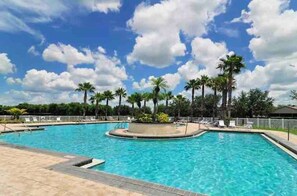 Pool - Centrally located Harbour Oasis with resort sized Pool , Tennis, Basketball! (Bradenton)