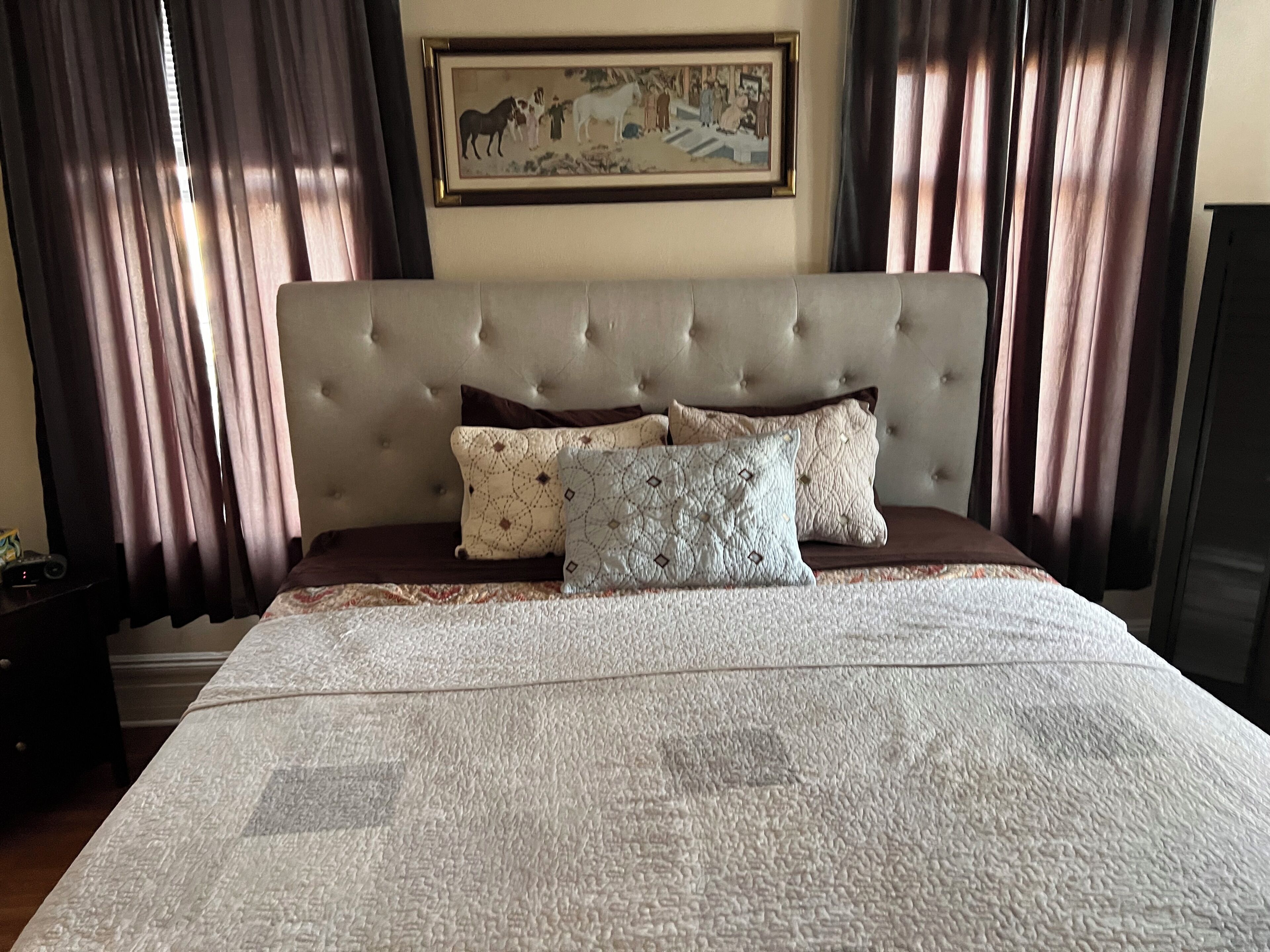 1 habitación, tabla de planchar con plancha, wifi gratis y ropa de cama 