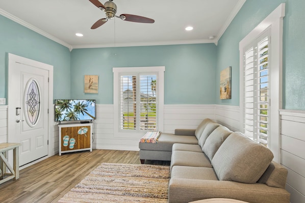 House (1 Bedroom) | Front of property - Alister House by Silver Sands Vacation Rentals (Port Aransas)