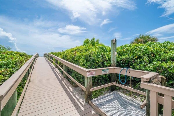 Property grounds - Oceanfront Complex | Heated Pool/Tennis | 1st FL (Cocoa Beach)