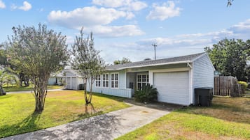 House (2 Bedrooms) | Property amenity