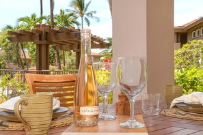Condo (2 Bedrooms) | Terraço/pátio