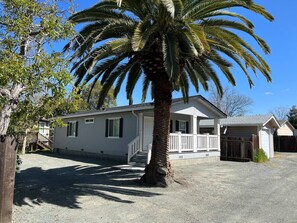 Exterior - 3 Blocks to Todos Santos | Prime Downtown Location (Concord)