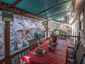 獨棟房屋, 多張床, 庭院, 山景 | 用餐區