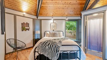 2 habitaciones, escritorio, tabla de planchar con plancha y wifi gratis