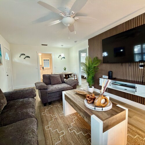 The Perfect Coastal Getaway!