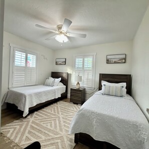 2 bedrooms, iron/ironing board, free WiFi, bed sheets