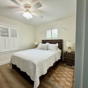 2 bedrooms, iron/ironing board, free WiFi, bed sheets
