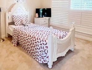 Bedroom number 5.This is a twin bed and it also has a queen bed in the same room