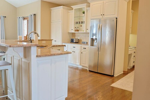 Cozy Golf Retreat Sleeps 12 Pool Ping Pong Pool Table and More