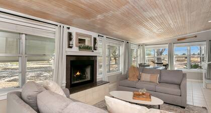 Wine Down River | 2/2, sleeps 8 | Hot tub, pet friendly, river access, kayak & fish!