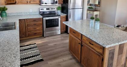 Bryce Canyon Cottage! Just a few of mins away.