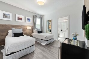15 habitaciones, tabla de planchar con plancha, wifi y ropa de cama 