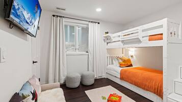 3 chambres, fer et planche Ă  repasser, Wi-Fi, draps fournis