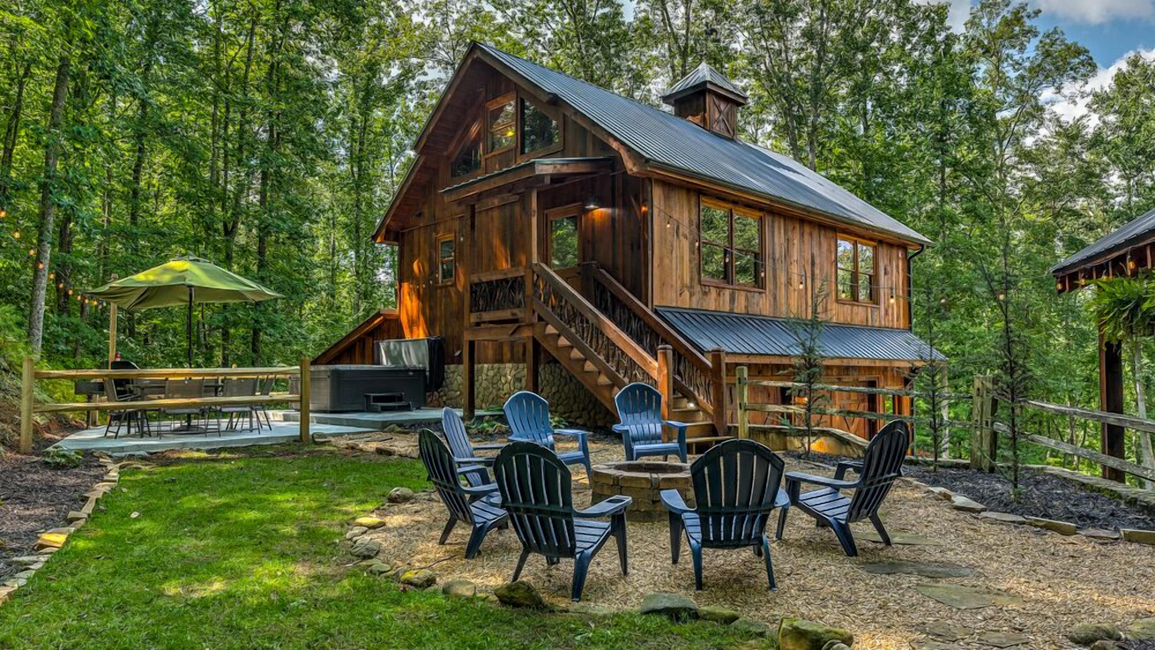 Aska Escape - Mountain Views | Outdoor Amenities | Hot Tub | Aska Area