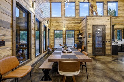 Stallion | Sleeps 40 | EV Outlet | Creekside | Gameroom | Playset