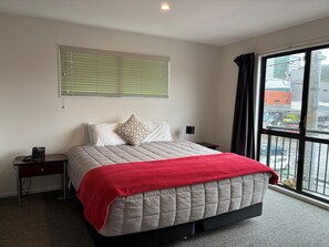 Economy Apartment, Multiple Beds | Desk, laptop workspace, iron/ironing board, free WiFi - Southgate Motor Inn (Wellington)