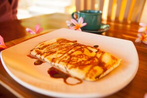 Free daily local cuisine breakfast - Dayuh House (Penida Island)