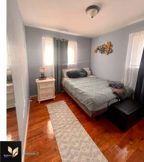 2 chambres, fer et planche à repasser, Wi-Fi gratuit, draps fournis