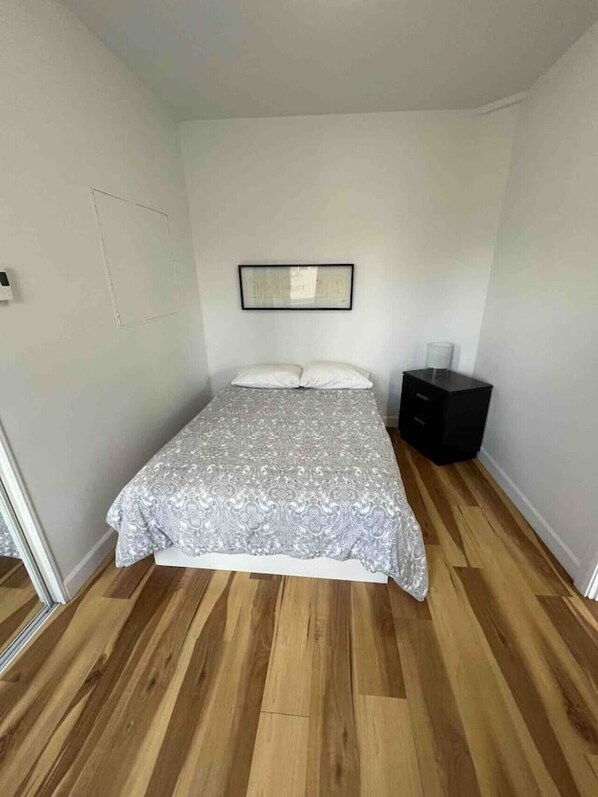 1 bedroom, iron/ironing board, WiFi, bed sheets