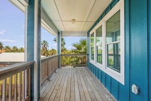 House (5 Bedrooms) | Property amenity